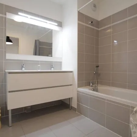 Lumineux 4p/8 Pers, 2 Terrasses, Parking Prive, Coeur De - Fr-1-330c-119 Briançon